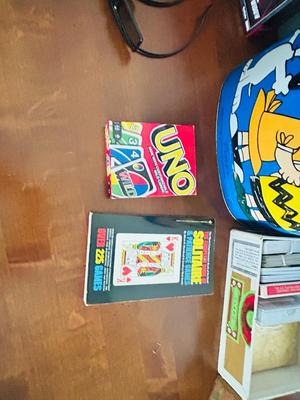 VTG PEANUTS TRASH CAN, SAMSUNG 3D ACTIVE GLASSES, PLAYING CARDS AND PUZZLES