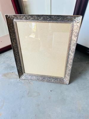 PICTURE FRAMES