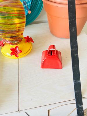 BIRD FEEDERS & GARDEN ITEMS
