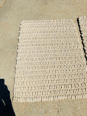 HEAVY NYLON WOVEN OUTDOOR RUGS 26”x35”