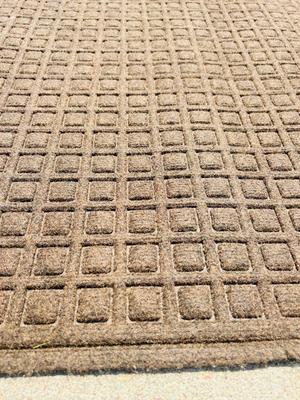 48” x 72” INDUSTRIAL STYLE OUTDOOR or GARAGE RUBBER BACKED AREA RUG