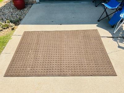 48” x 72” INDUSTRIAL STYLE OUTDOOR or GARAGE RUBBER BACKED AREA RUG