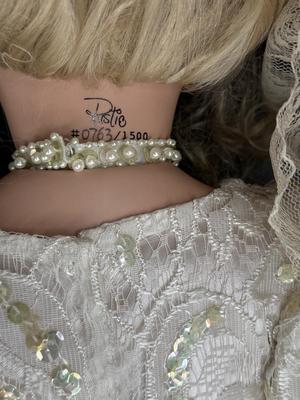 DOTY BLUE RIBBON Winner Awarded by Dollreader Magazine - Rustie #763-1500 -