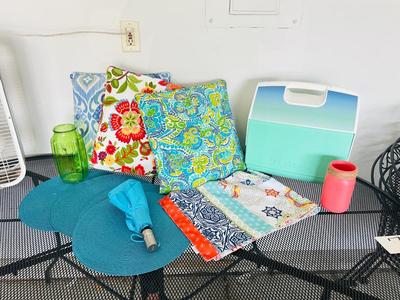 OUTDOOR. PILLOWS, TABLE RUNNER, PLACEMATS, AMERICAN FLAG, UMBRELLA AND MORE