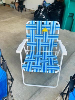 LAWN CHAIRS