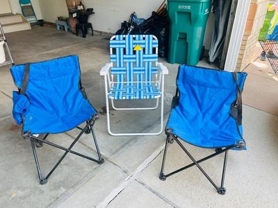 LAWN CHAIRS