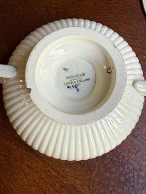 Sale Photo Thumbnail #185: Soup terrain. This matches the other set of China. In the next pictures. this is in good condition.