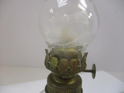 Vintage Small Swirl Glass Oil Lamp & Retro Oil Lamp