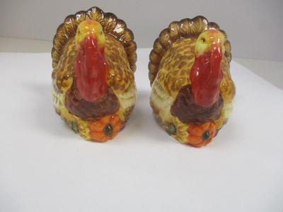 Bella Casa By Ganz Ceramic Turkey Salt & Pepper Shakers Set Hand Painted