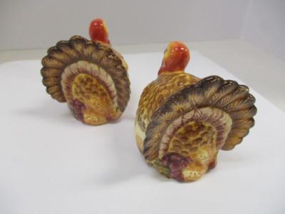 Bella Casa By Ganz Ceramic Turkey Salt & Pepper Shakers Set Hand Painted