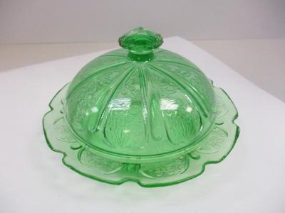 Measure Vintage Jeanette Cherry Blossom Green Round Covered Butter Dish