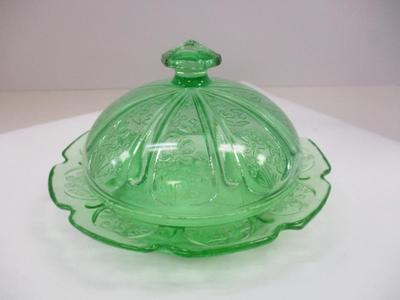 Measure Vintage Jeanette Cherry Blossom Green Round Covered Butter Dish