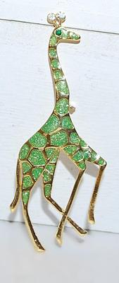 Impressive Tall CLOISONNE' Style LIME GREEN GIRAFFE BROOCH (3" x 1½") on a Gold Tone Setting