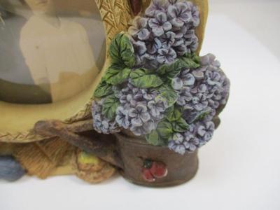 Vintage Picture Frame Victorian Style Table Top 3D