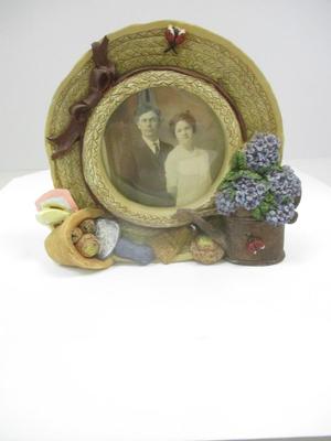 Vintage Picture Frame Victorian Style Table Top 3D
