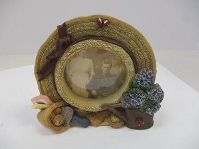 Vintage Picture Frame Victorian Style Table Top 3D