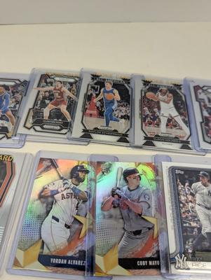 30+ Topps Basketball Rookie Cards & MLB Trading Cards Choice #2