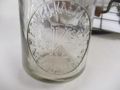 4 Vintage EDW. J. Kaemmer & Son Meriden Conn Quart Glass Milk Bottles W/ Carrier