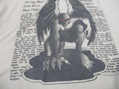 New Mothman Is Watching You Graphic T Shirt Size XL