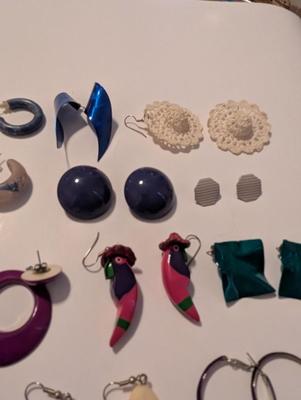 Costume Jewelry Antique Pierced Earrings #25