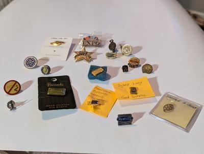 Assortment Of Costume Jewelry Lapel Pins #34