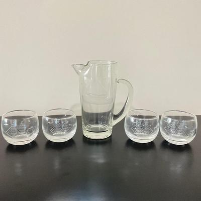 840 Etched Glass Set With Ships Design