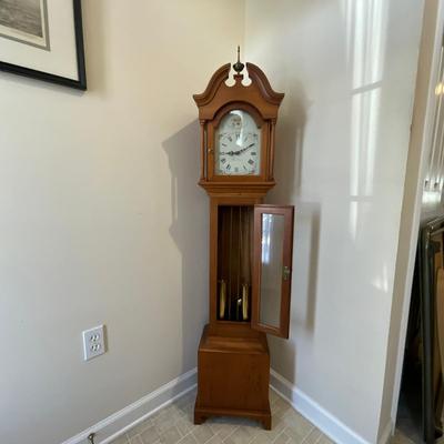 849 Vintage Elmer O Stennes Cherry Granddaughter Clock