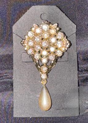 Rhinestone Brooch with Drop Pearl