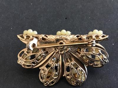 Pretty Vintage Brooch