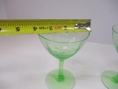 Vintage Set Of 2 Uranium Green Paneled Etched Floral Vine Champagne Glasses