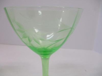Vintage Set Of 2 Uranium Green Paneled Etched Floral Vine Champagne Glasses