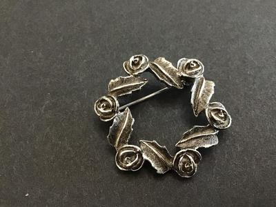 Sarah Coventry Brooch
