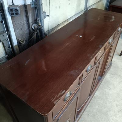 LOT 113: Bernhardt Furniture Co. Buffet Sideboard