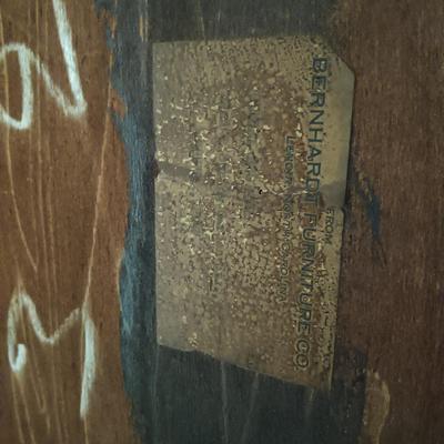 LOT 114: Bernhardt Furniture Co. China Cabinet