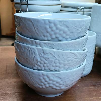 LOT 117: Temp-Tations Green Casserole Dishes with OGGI Canisters & Le Gourmet Chef Dishware