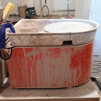 LOT 123: Vevor 25cm Electric Pottery Wheel with Accessories