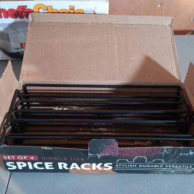 LOT 131: Chef's Choice Electric Knife Sharpener, Oneida Cutlery, Single Tier Spice Rack Set & More