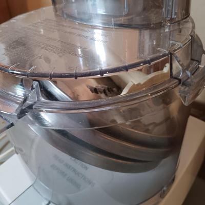 LOT 134: Cuisinart Pro Custom 11-Cup Food Processor with West Bend Crockery Cooker