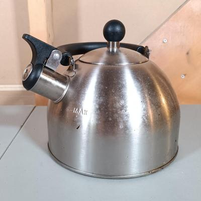 LOT 135: Atlas 150 Wellness Marcato Classic Pasta Machine, KitchenSmith Toaster, Kettle & Coffee Pot