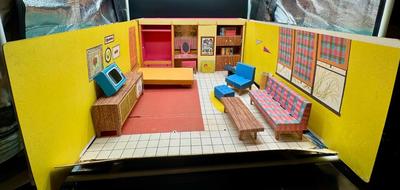 Original 1962 Barbie Dream House with Original Furniture