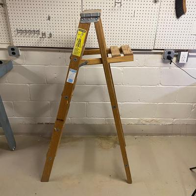 LOT 21B: Wooden Ladders, Step Stool & Magna Cart