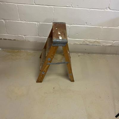 LOT 21B: Wooden Ladders, Step Stool & Magna Cart