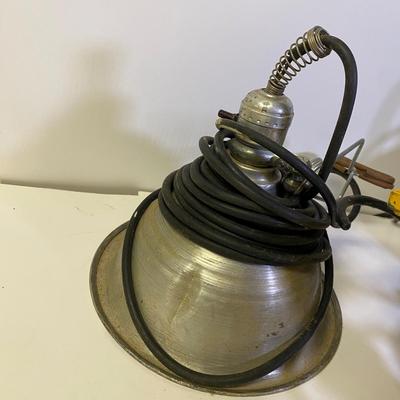 LOT 22B: Collection of Work & Shop Lights