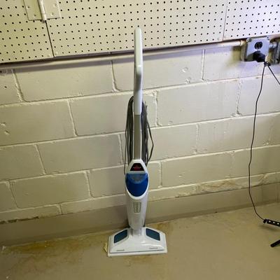 LOT 26B: Bissell Carpet Cleaners: Little Green Pro Heat Turbobrush & Model 1940A