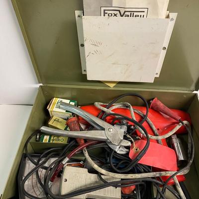 LOT 27B: Tools & Household Items: Circuit Breaker Finder NIP, Honeywell FocusPro 6000, Greenworks Pro Battery Charger & More