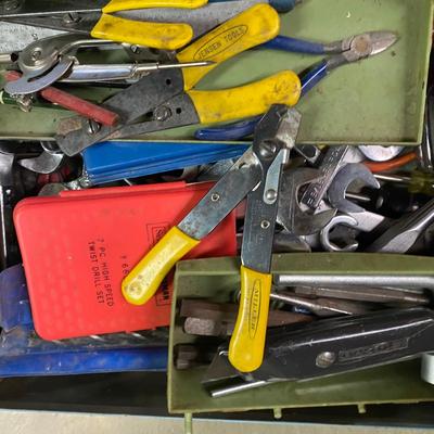 LOT 31B: Grab Bag Variety of Tools incl Craftsman