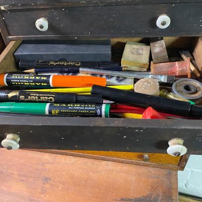 LOT 32B: Cinch Drive Sleeve Cinch Anchors, Router Bits & More