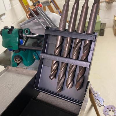 LOT 32B: Cinch Drive Sleeve Cinch Anchors, Router Bits & More