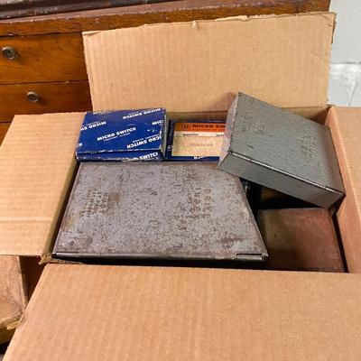 LOT 32B: Cinch Drive Sleeve Cinch Anchors, Router Bits & More