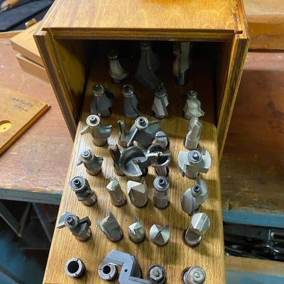 LOT 32B: Cinch Drive Sleeve Cinch Anchors, Router Bits & More